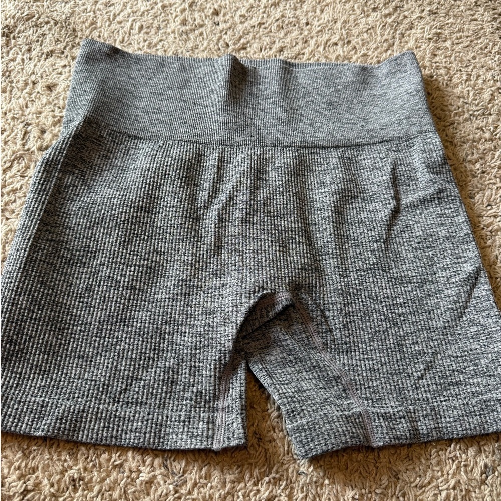 Colsie Heathered Gray Ribbed Bike Shorts